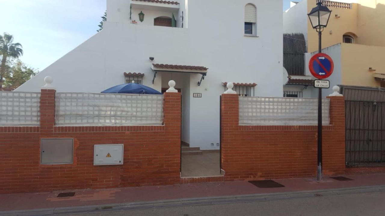 Little Peaceful Retreat: Private Room with Terrace and Amenities Marbella Exterior photo