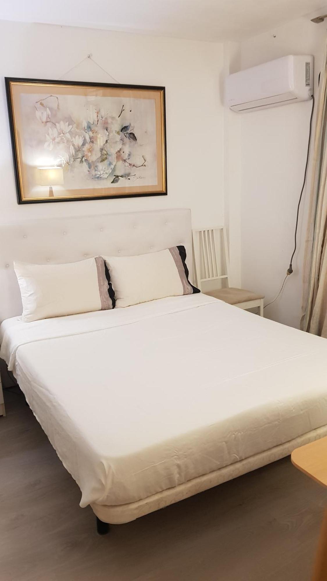 Little Peaceful Retreat: Private Room with Terrace and Amenities Marbella Exterior photo